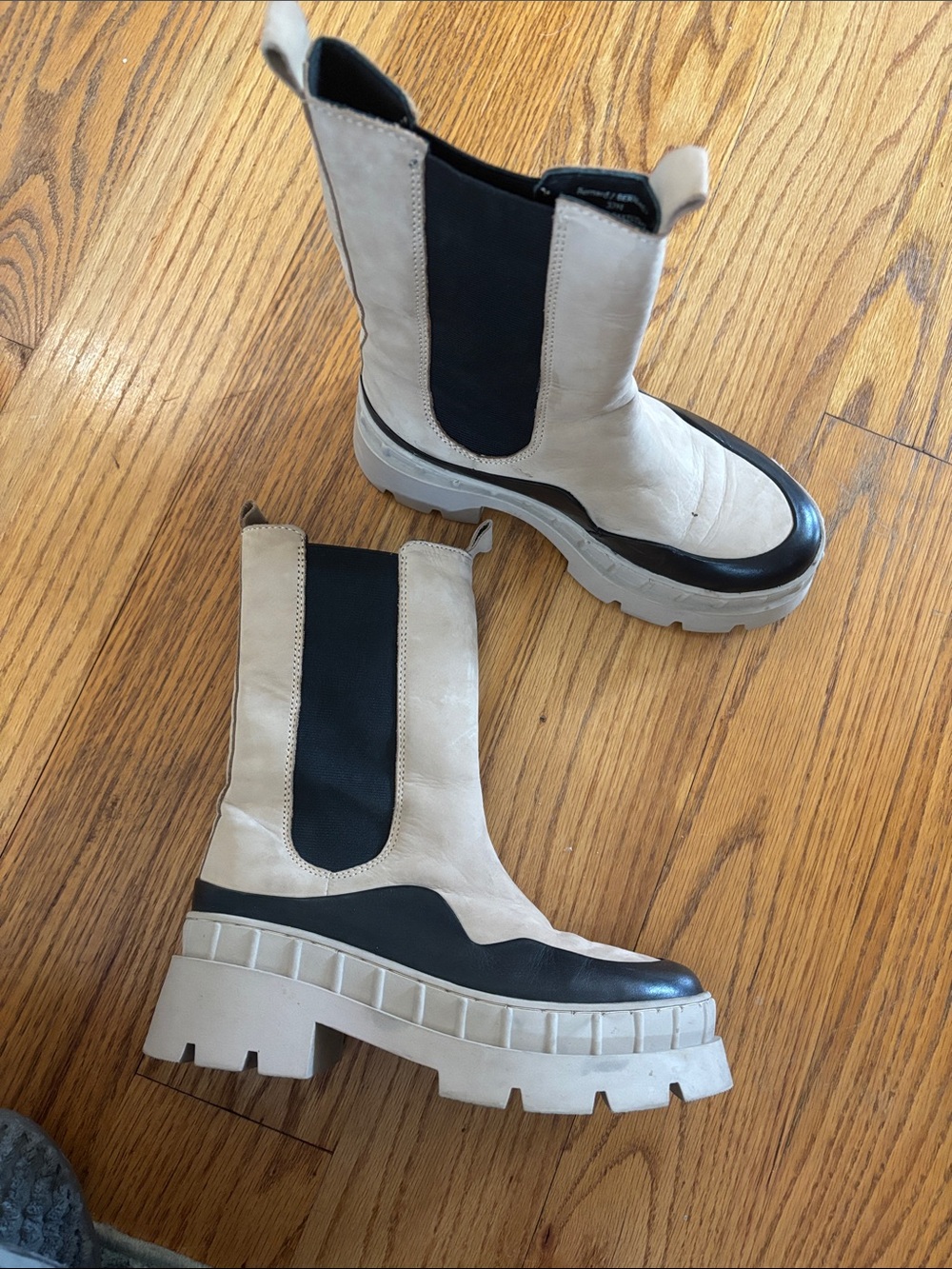Bernardo Cream and Black Lug Chelsea Boots